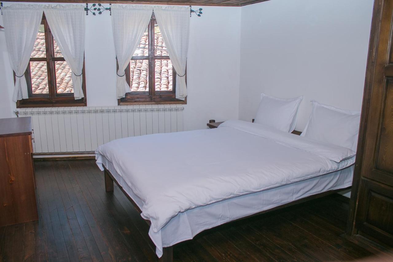 Hotel Чолаковата Къща Kopriwschtiza Exterior foto